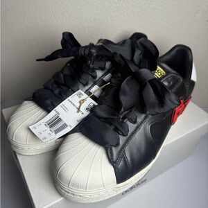 Hello Kitty x adidas Superstar 50th Anniversary shoes Limited Edition